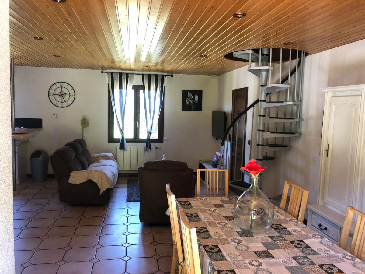 Ma Jolie Camyna Villa Ramonchamp Bagian luar foto